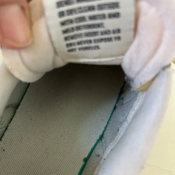 New Balance 574 Athletic Shoes Green - Picture 6 of 10